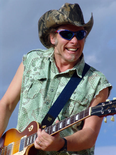 http://steynian.files.wordpress.com/2008/11/450px-ted_nugent_in_concert.jpg